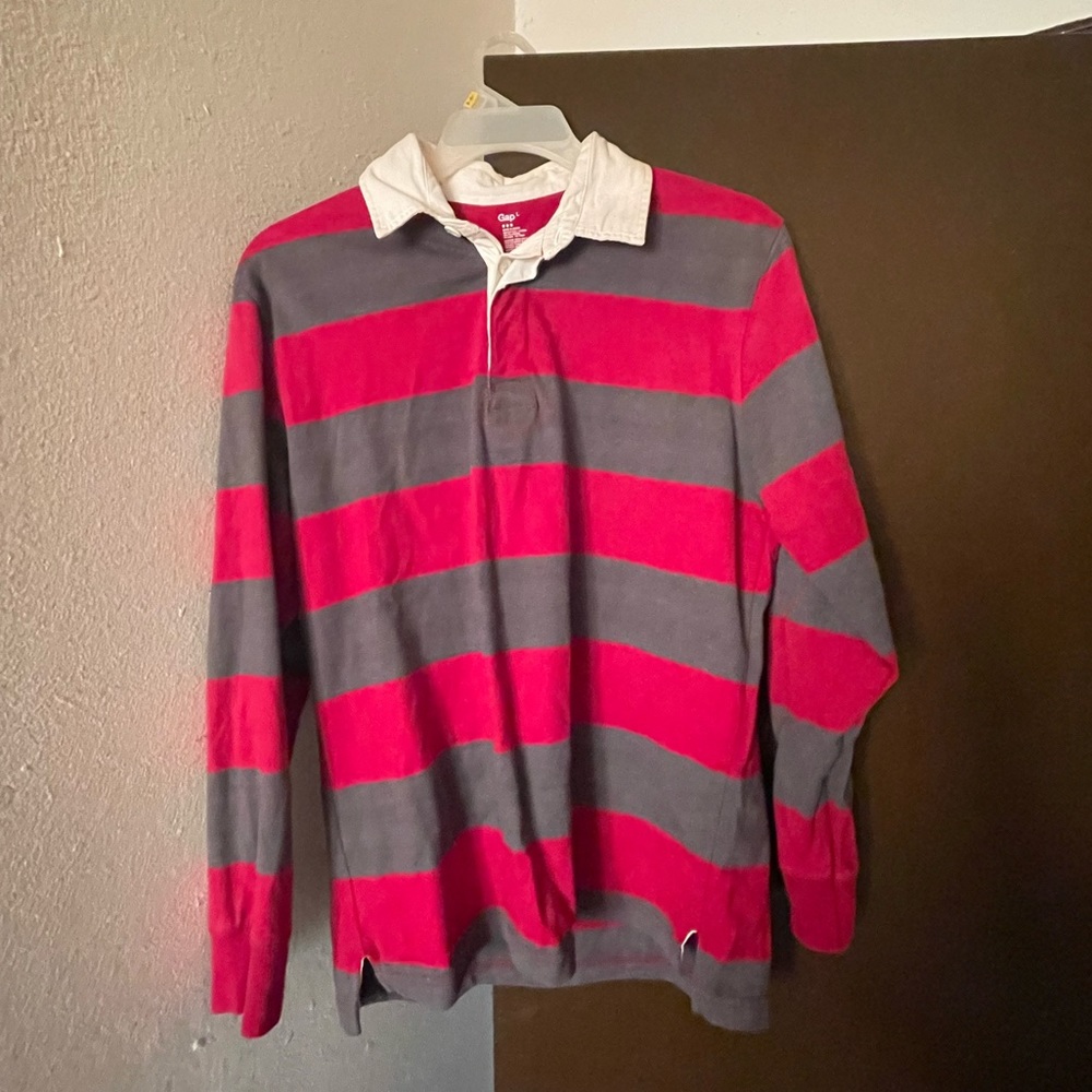 Gap rugby shirt grey and red size large